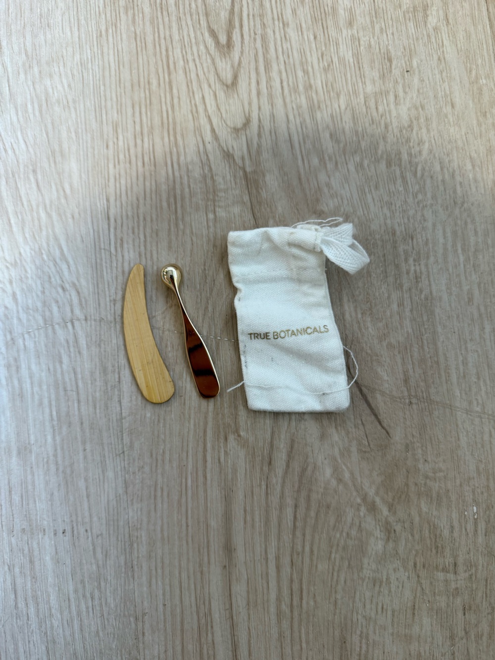 True Botanicals Skincare Applicator and Undereye Roller